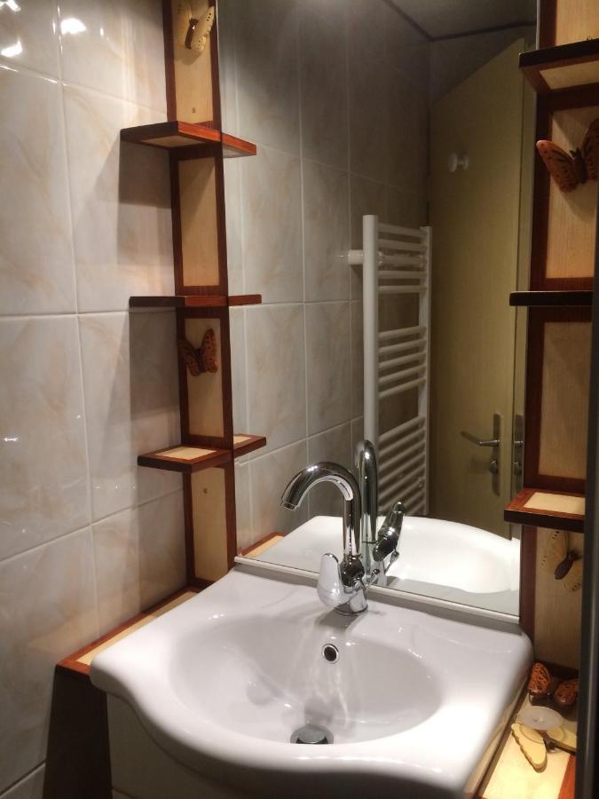 Studio Meuble A Альмон Экстерьер фото